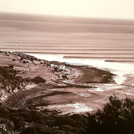Whale Bay'S Surf Meca Holiday Accommodation Raglan Kültér fotó