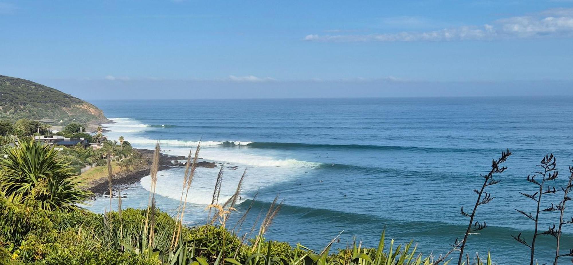 Whale Bay'S Surf Meca Holiday Accommodation Raglan Kültér fotó